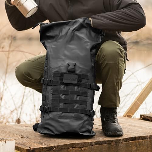 Black tactical 30 liter waterproof backpack — photo 5