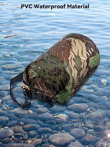 Camouflage five liter dry bag with whistle — photo 3